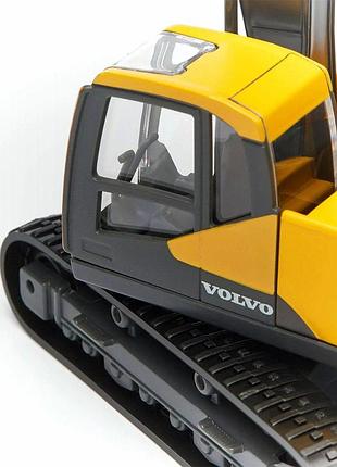 Автомодель серии construction - экскаватор volvo ec220e 6
