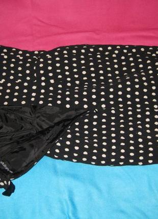 Приталеное миди платье открытые плечи marks&spencer, черное в горошек, 10р. км07468 фото