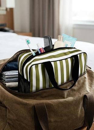 Дорожня косметичка stripes 26×18×9,5 см місткий органайзер для косметики та особистих речей white-green