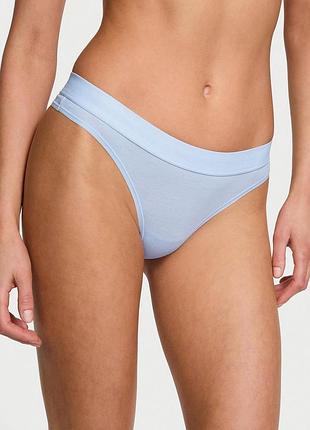 Жіночі трусики стрінги victoria's secret (2126439778275) logo cotton thong light blue xl блакитні