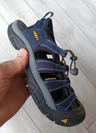 Сандалії keen 38 розміру