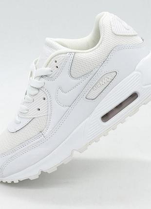 Жіночі кросівки nike air max 90 білі 39. розміри в наявності: 39.