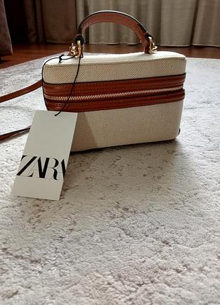 Стильная сумочка zara.