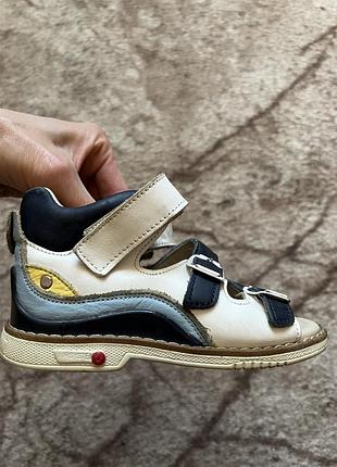 Сандалі, босоніжки ортопедичні на хлопчика liya