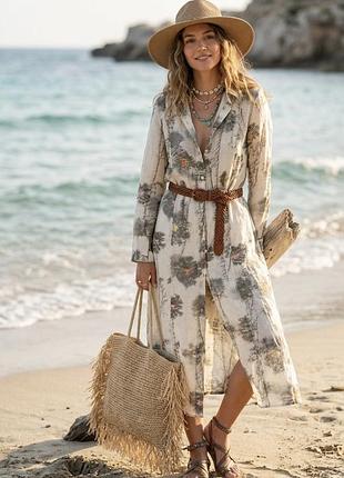 Сукня-сорочка, сукня рубашка zara виготовлена зі 100% рамі та має художній принт у вигляді дерев