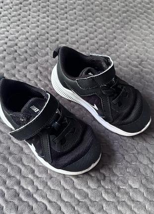 Кросівки на малюка nike