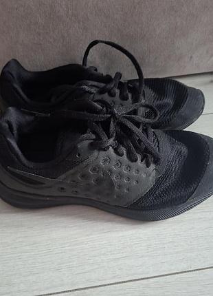 Кроссовки р.37