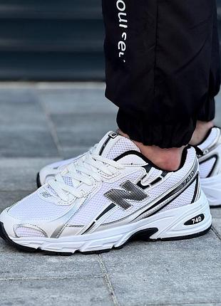New balance 740 8