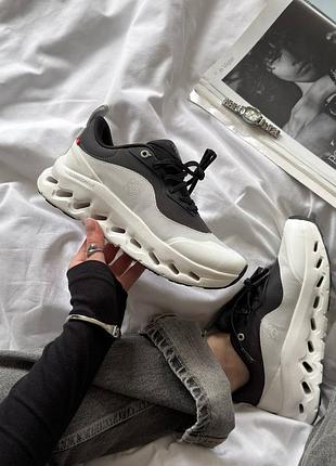 Женские кроссовки on cloudtilt x loewe white black