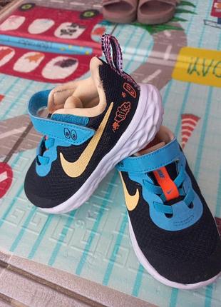 Кроссовки nike легкая сеточка. размер 23.5