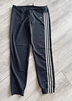 Продаю спортивные штаны adidas
