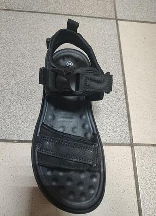 Clibee босоніжки