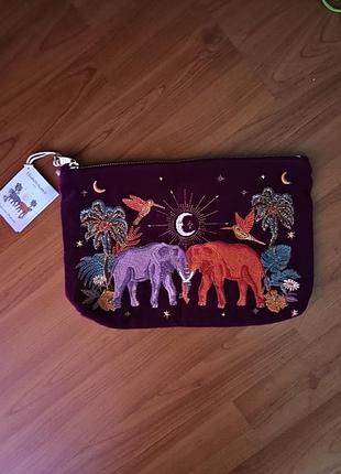 Косметичка elizabeth scarlett enchanted elephant ruby velvet everyday pouch бархатна вельветова з вишивкою слони 20х30 см бавовна
