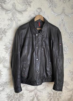 Чоловіча шкіряна куртка strellson leather