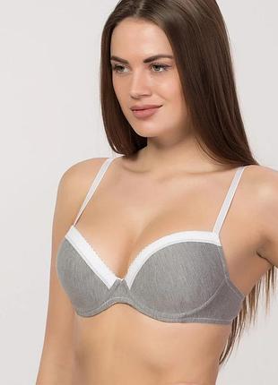 Бюстгальтер push-up з формованою чашкою 75a