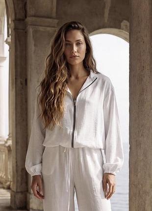 Укорочена сорочка на блискавці l-xl. молочний