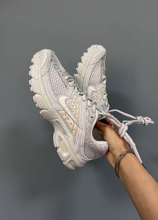 Женские кроссовки nike air max moto 2k lilac powder