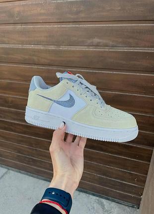 Бежеві кросівки найк ейр форс унісекс nike air force 1 low beige 38