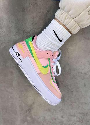 Рожеві шкіряні кросівки найк ейр форс жіночі nike air force shadow arctic punch 39