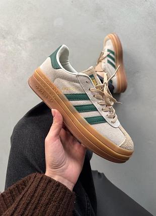 Жіночі бежеві кросівки adidas gazelle bold platform grey green х адідас газель 40