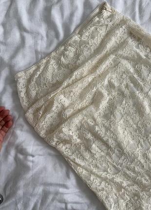 Довга спідниця рибка з мережива