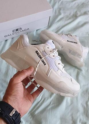 Женские белые кроссовки balenciaga triple s clear sole white х баленсиага 38