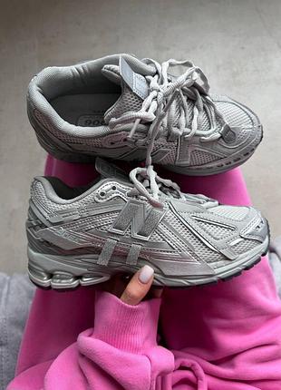 Серые кроссовки унисекс new balance 1906a grey х нью беланс 40