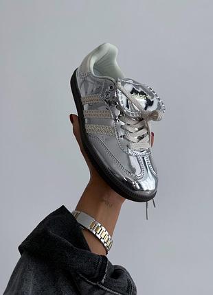 Сріблясті шкіряні кросівки adidas samba x wales & bones silver x адідас самба 40