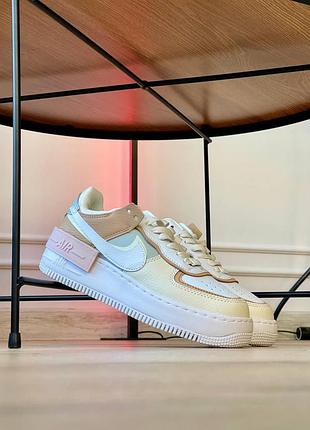 Бежеві кросівки найк ейр форс жіночі nike air force shadow spruse aura 38