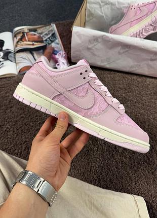 Nike dunk low wmns 'lace pack - regal pink'
