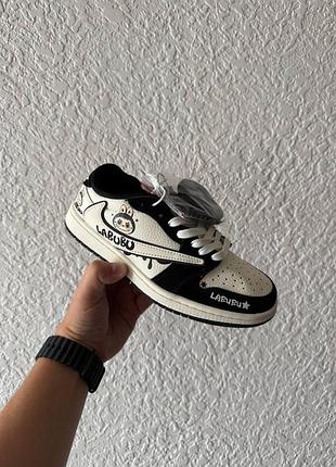 Жіночі бежеві кросівки nike air jordan 1 low travis scott labubu black beige х джордан 38