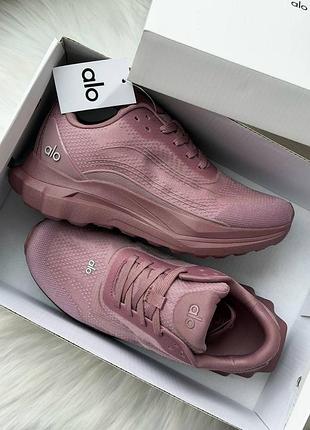 Жіночі кросівки alo yoga runner pink