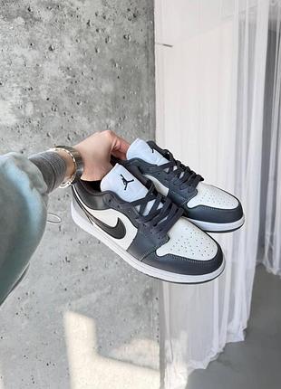 Сірі кросівки унісекс nike air jordan 1 retro low travis scott supreme grey х джордан 42