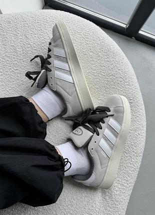 Сірі замшеві кросівки adidas campus grey white x адідас кампус 44