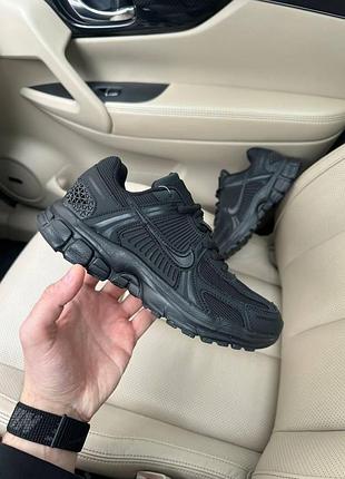 Чорні кросівки унісекс nike air zoom vomero 5 black х вомеро 40