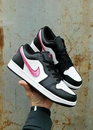 Женские белые кроссовки nike air jordan 1 low black white pink х джордан 38