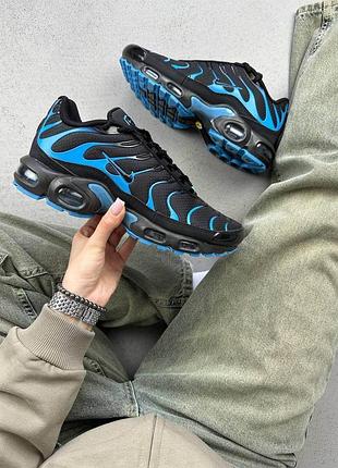 Чоловічі чорні кросівки nike air max black university blue x ейр макс тн 45