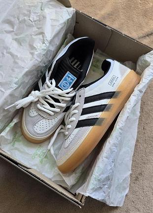 Женские белые кроссовки adidas gazelle bad bunny san juan white black х газель 39