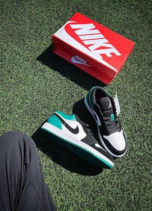 Мужские кроссовки nike air jordan retro 1 low green х джордан 44