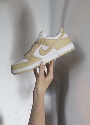 Жіночі білі кросівки nike sb dunk low golden white х данк 36