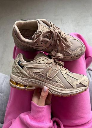 Бежевые кроссовки унисекс new balance 1906r beige х нью беланс 44