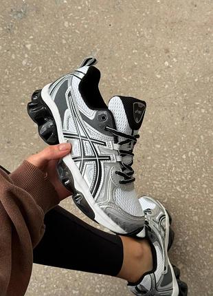 Сріблясті кросівки унісекс asics gel quantum kinetic silver black х асікс 41