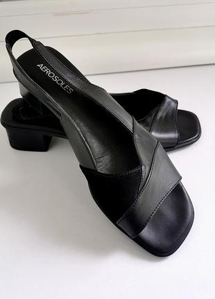 Красивые женские босоножки из натуральной кожи aerosoles