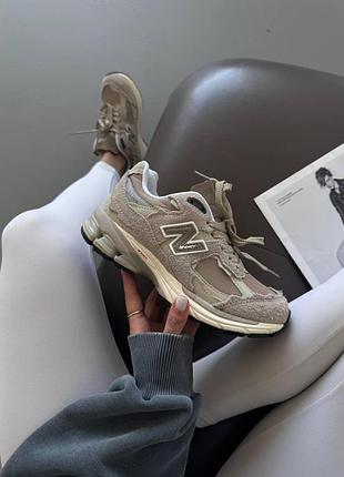 Бежеві кросівки унісекс new balance 2002r beige white х нью беланс 45