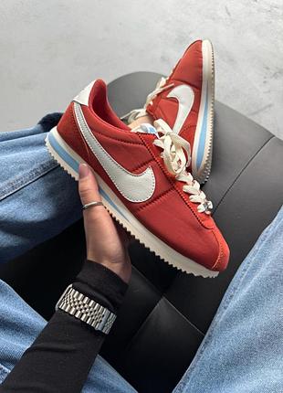 Женские красные кроссовки nike cortez red white blue х кортез 37