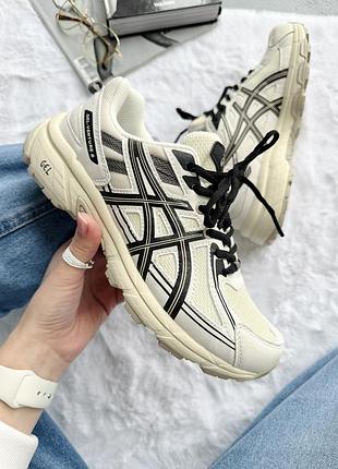 Женские бежевые кроссовки asics gel venture 6 white beige brown х асикс 36