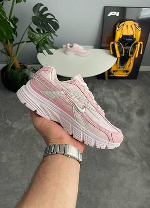 Жіночі рожеві кросівки nike initiator pink grey х найк 41