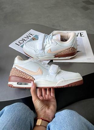 Белые кроссовки унисекс nike air jordan legacy 312 low white beige х джордан 39