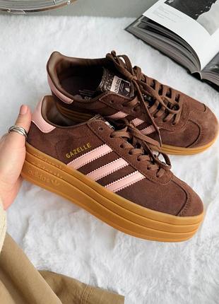 Жіночі коричневі кросівки adidas gazelle bold brown х газель 39