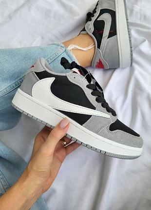 Женские серые кроссовки nike air jordan 1 travis scott low og suede grey х джордан 36